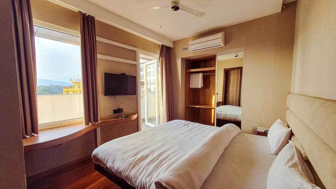 Aura Rooms Дехрадун Экстерьер фото
