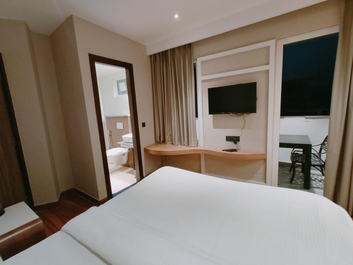Aura Rooms Дехрадун Экстерьер фото